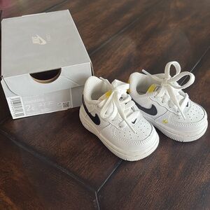 Nike force 1 Baby Shoes EUC